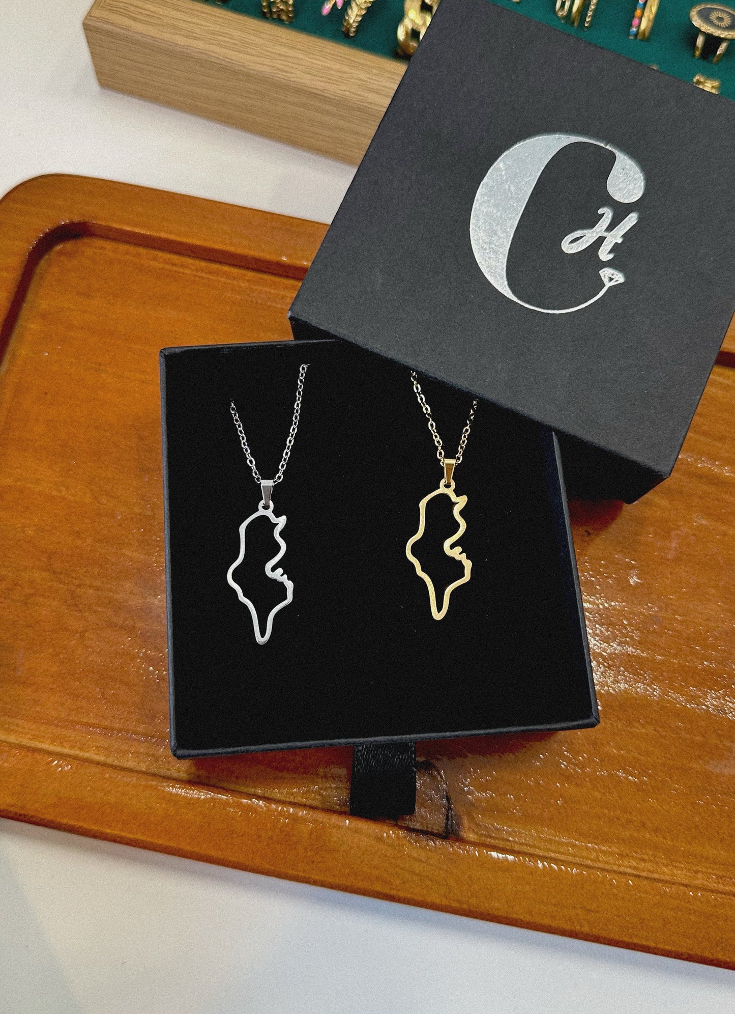 Silver / Gold Stainless steel Tunisia map ๐น๐ณ