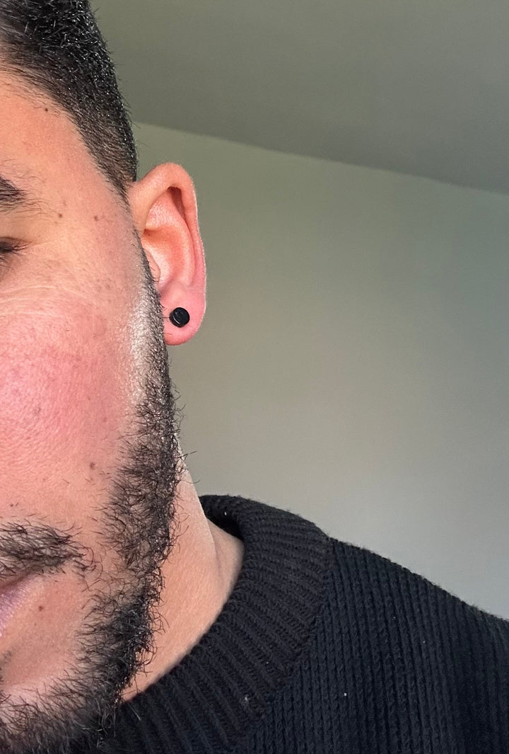 Fake magnetic 🧲 Earrings 👂🏼