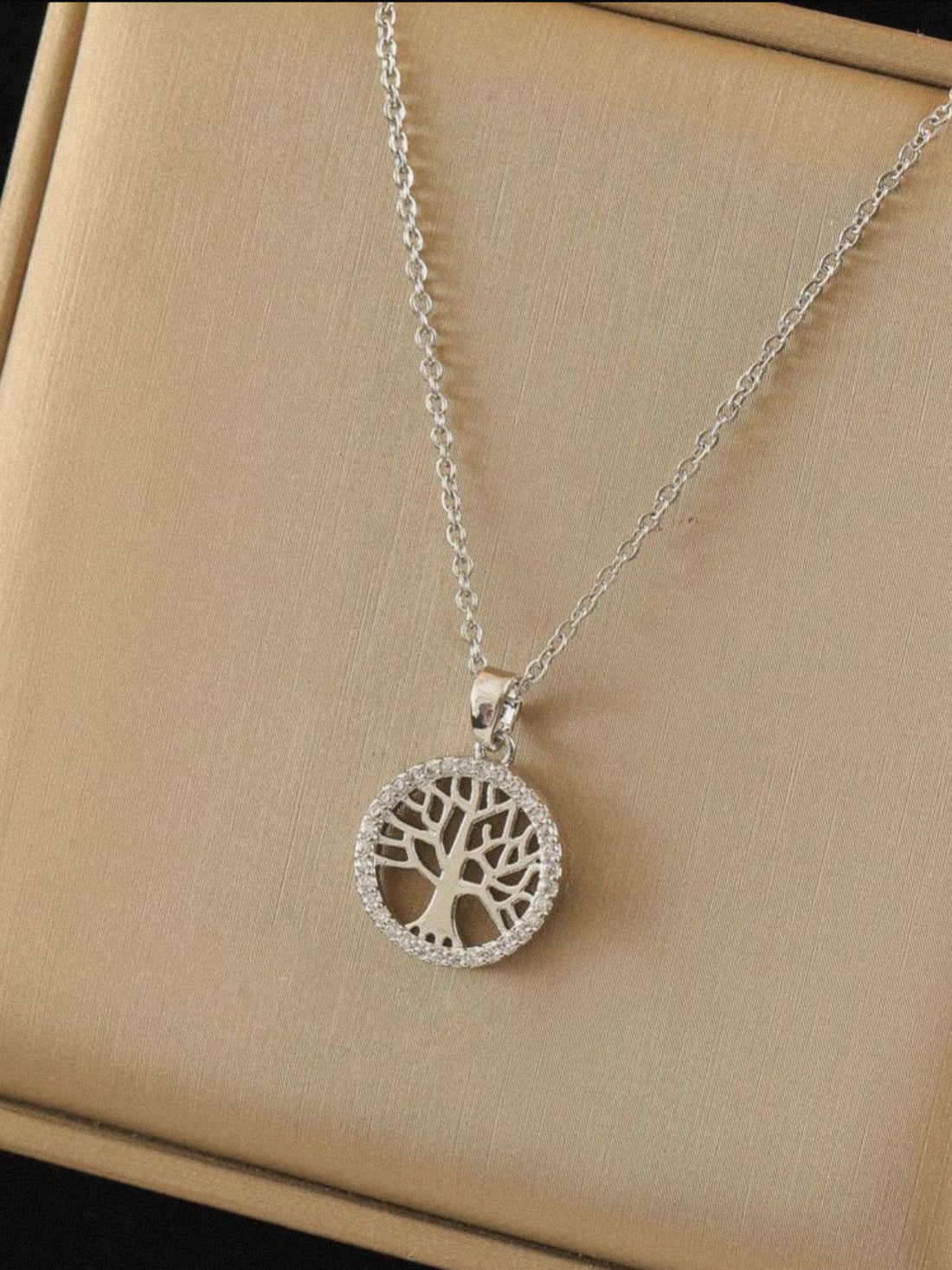 Women necklace Tree of life شجرة الحياة.