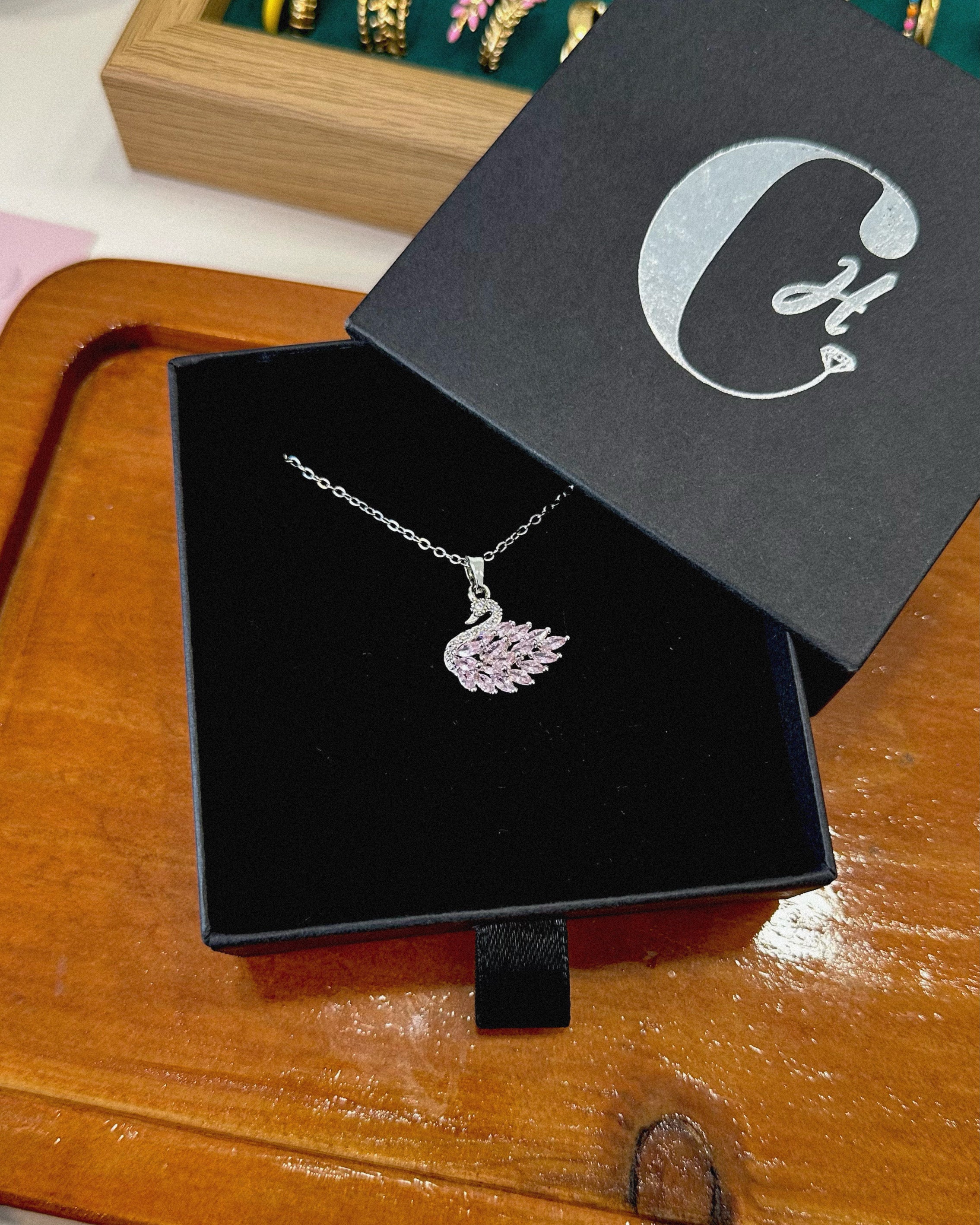 Women necklace Elegant Pink SWAN Zirconia 🦢🩷