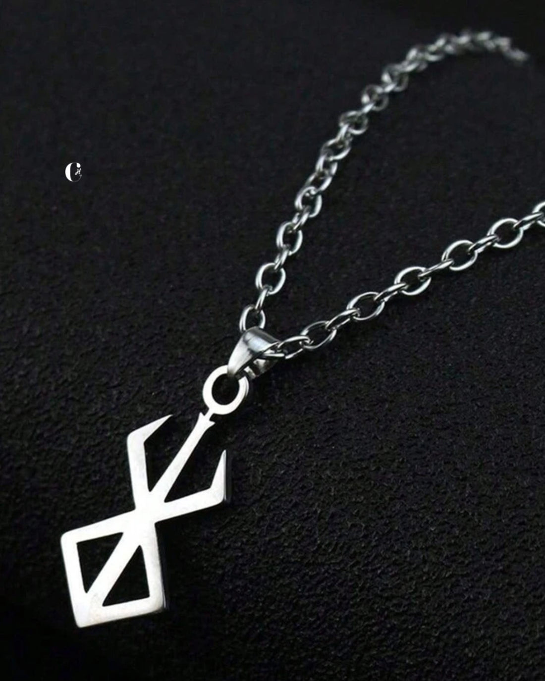 Berserk necklace 𒉭