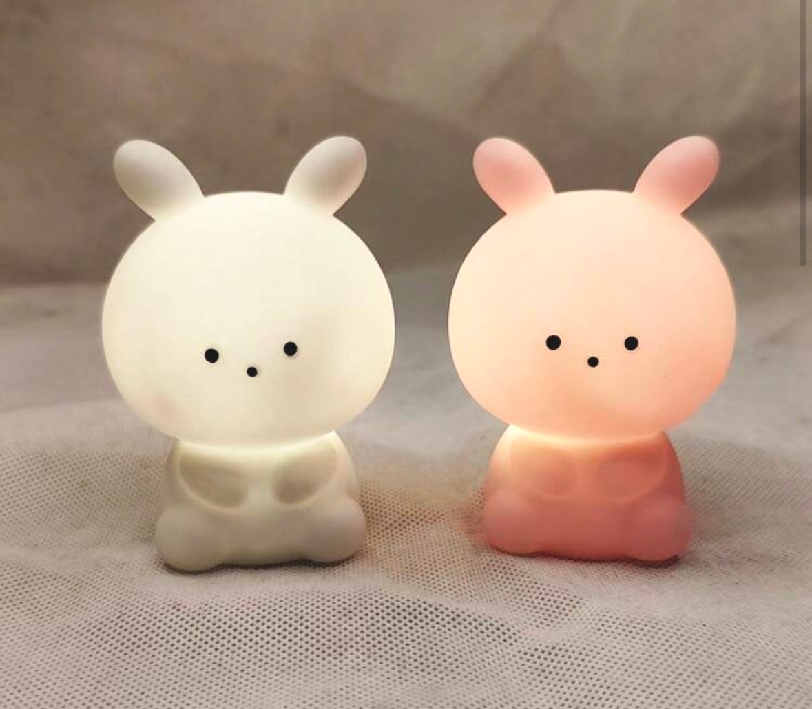 Cute Rabbit 🐇 Shaped Warm Light LED Lamp 💡 🤍🩷
