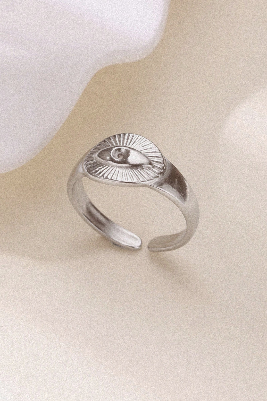 Vintage Eye